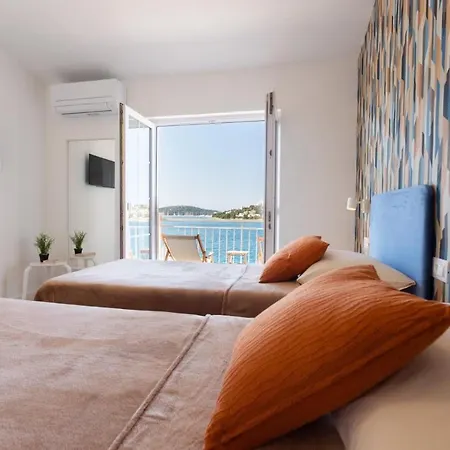 بيت للعطل Beachfront Holiday With Heated Swimming Pool روغوزنيكا