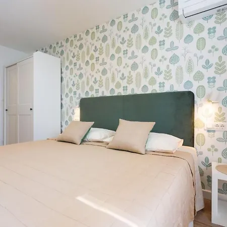 بيت للعطل Beachfront Holiday With Heated Swimming Pool